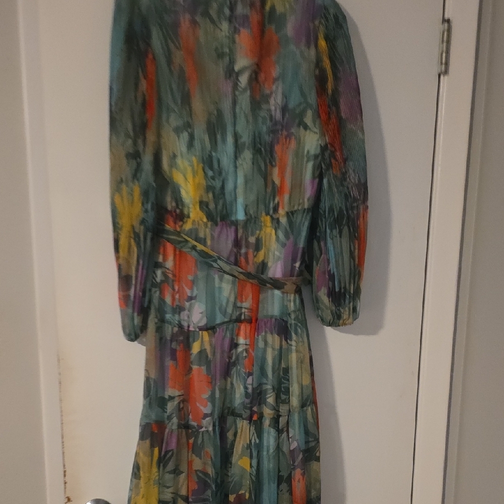 Alex Marie Vibrant Long Sleeve Dress - Picture 8 of 9
